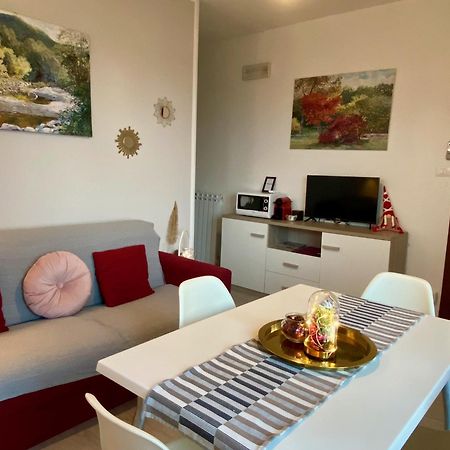 Residenza Cappuccini Aparthotel Peschiera del Garda Rom bilde